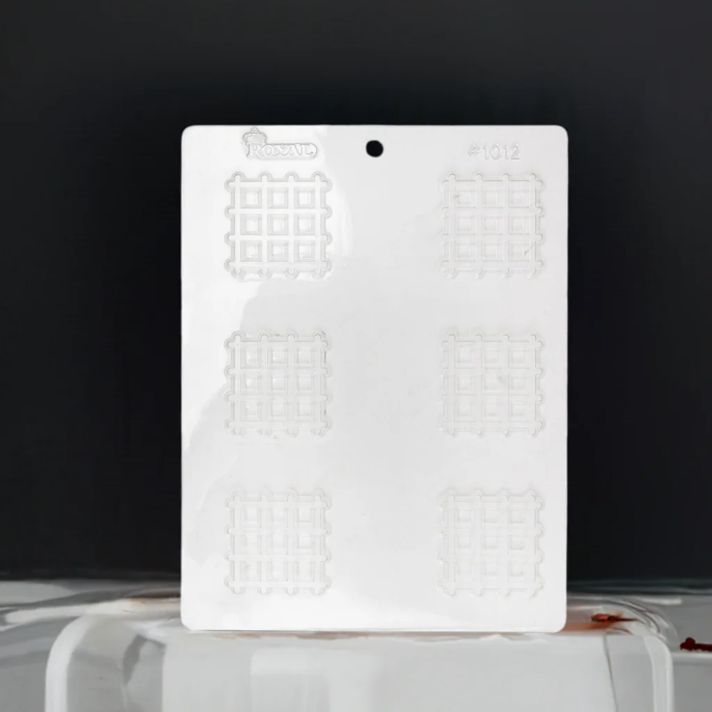 #1012 Chocolate Mold - Image 2