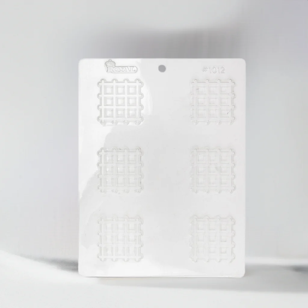 #1012 Chocolate Mold - Image 5