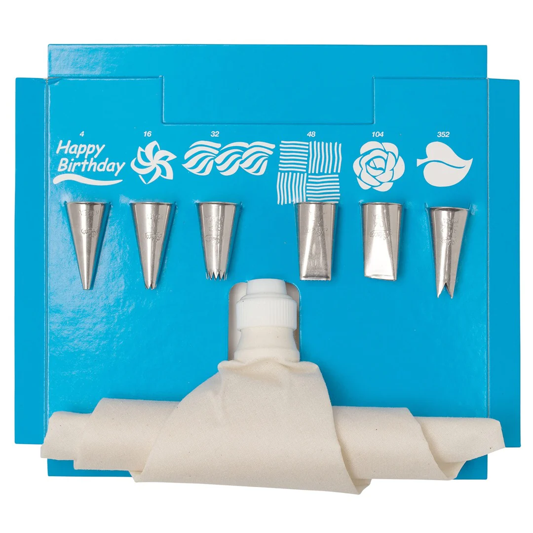 8 Piece Cake Decorating Set