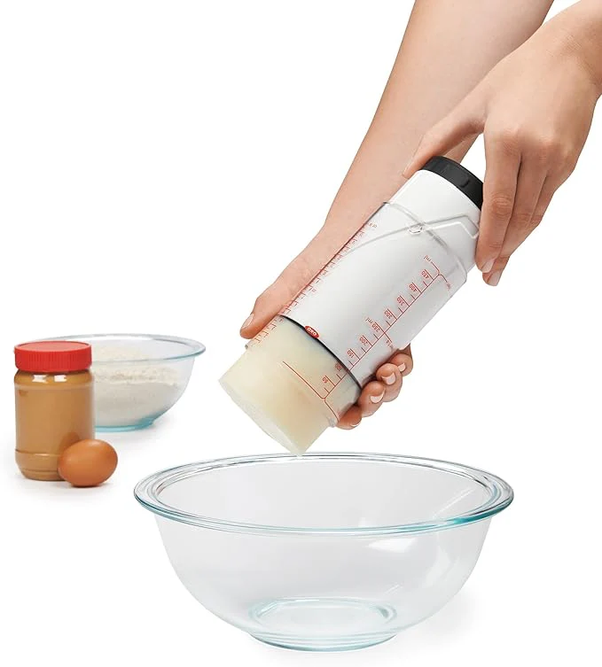 Adjustable Measuring Cup | 3.25 x 7.88 x 4.7 inches | 2-Cups | OXO - Image 2