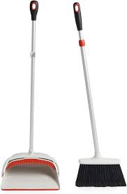 Large Sweep Set with Extendable Broom OXO