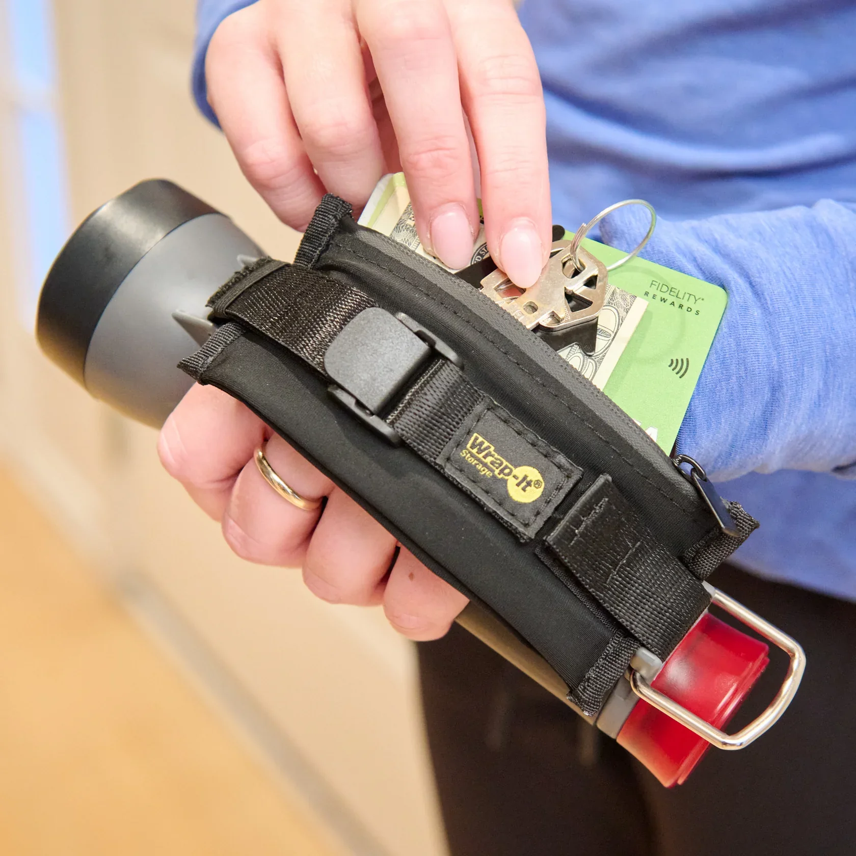 Firefly Flashlight 450 Lumens - Image 2