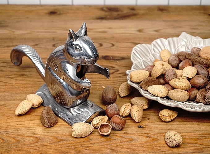 Nutty Squirrel Nutcracker - Image 4