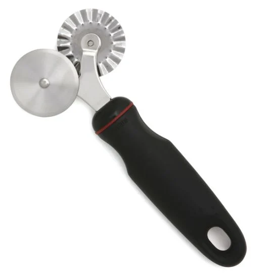 Ravioli / Pastry Wheel by Norpro | Stainless Steel | 7″ x 3″ x .75″