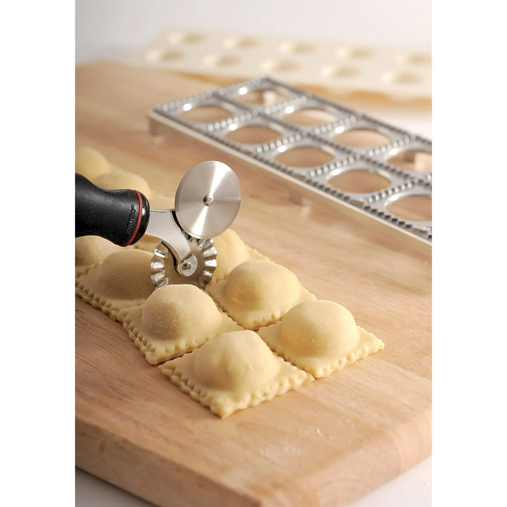 Ravioli / Pastry Wheel by Norpro | Stainless Steel | 7″ x 3″ x .75″ - Image 3
